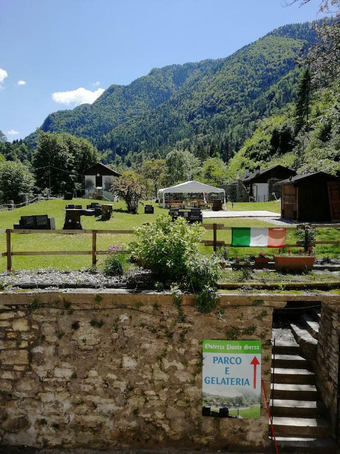 Hotel Locanda Ponte Serra à Lamon Extérieur photo